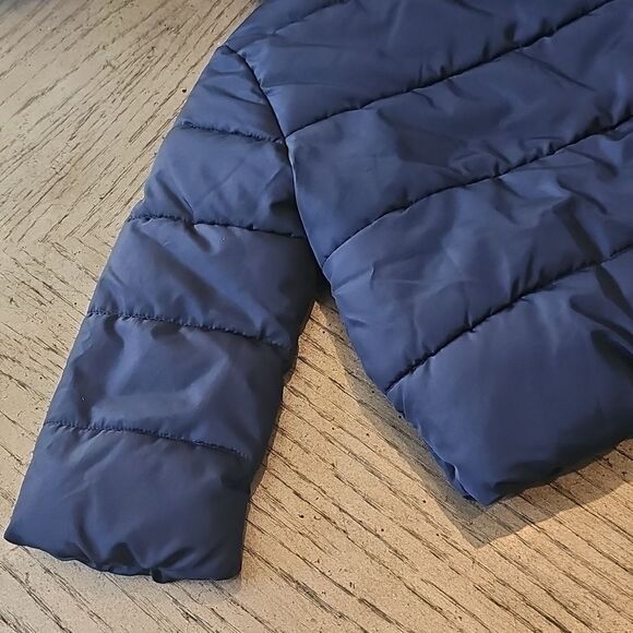 Navy Hooded puffer jacket size 3T Place Excellent condition - Picture 10 of 12